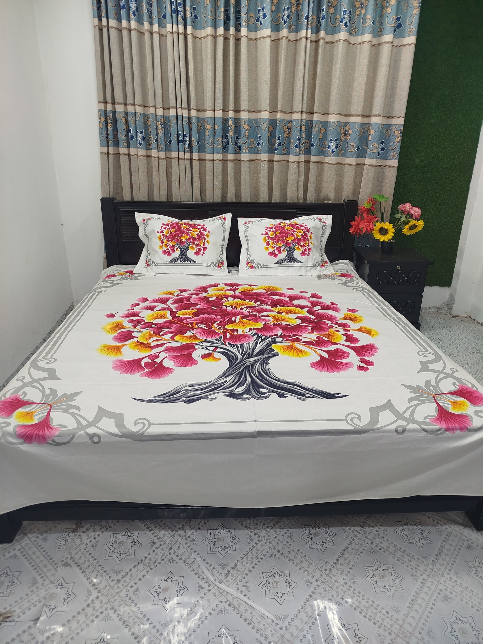 Exclusive King Size Full cotton fabric Panel Bedsheet